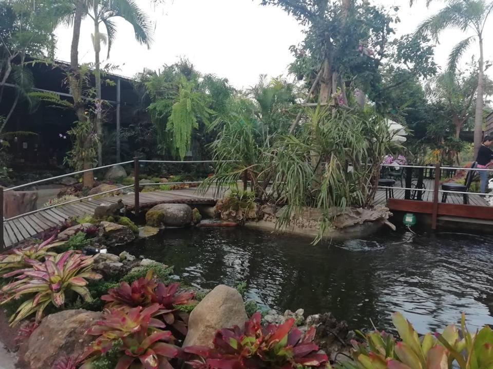 Suanhom Resort Ban Ban San Sai Exterior foto